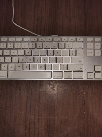 Apple A1243 Ultrathin Slim Wired Aluminum Keyboard - 2