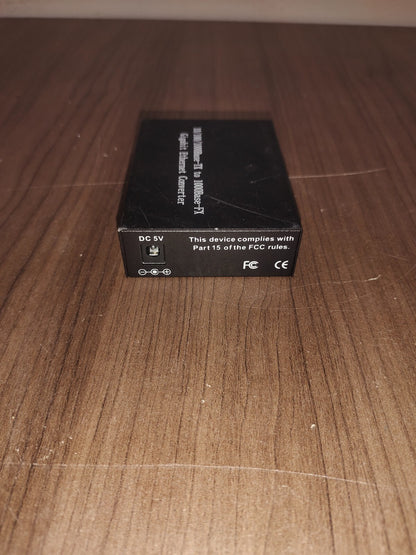 Gigabit Ethernet Media Converter Single Mode Port 4