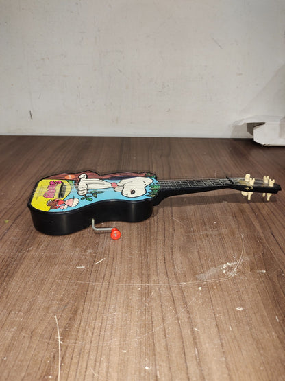 Vintage - Snoopy Musial Guitar Key Winding Toy