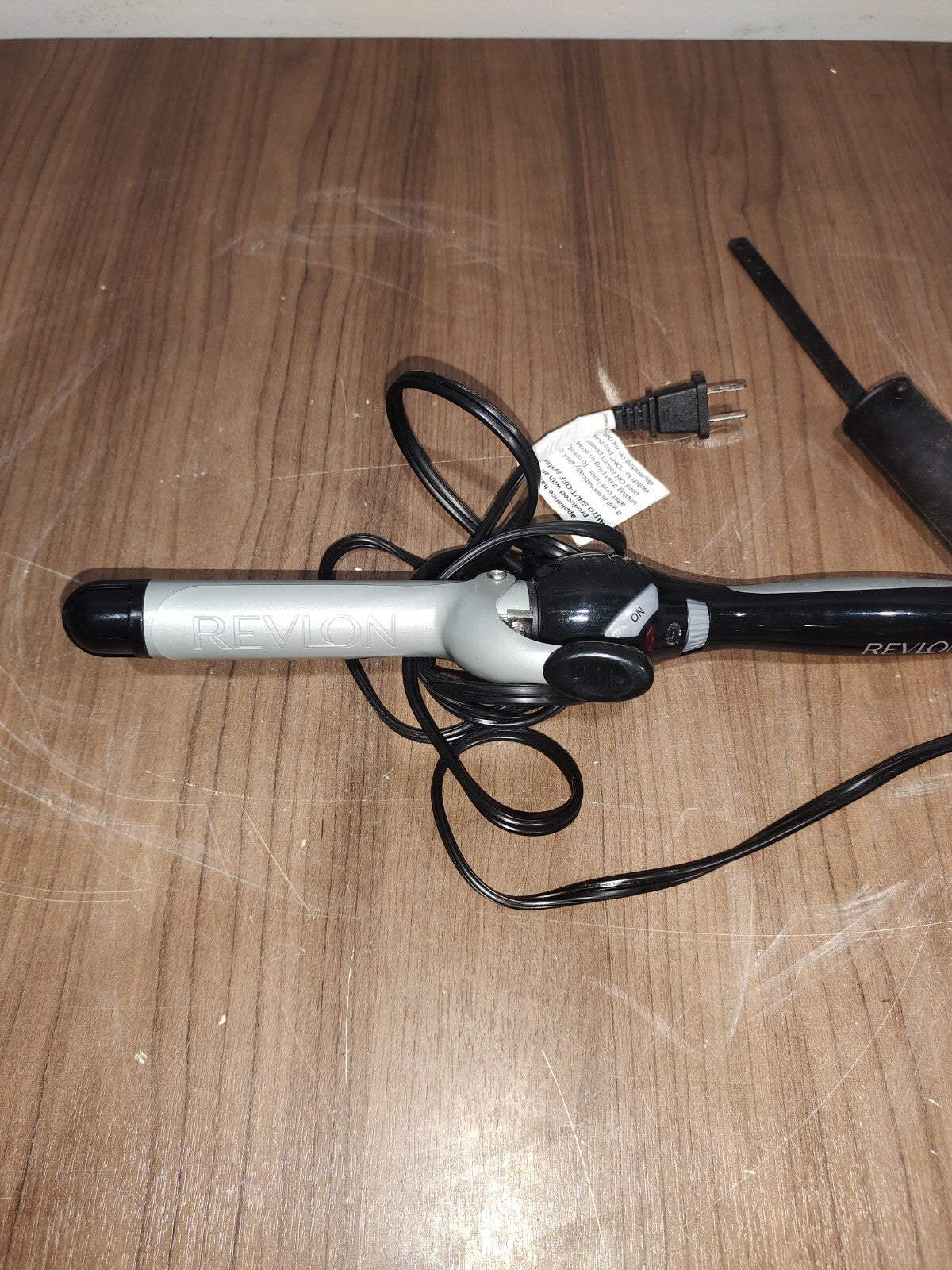 Revlon Perfect Heat Long Lasting Medium Curls Ceramic Curling Iron - RV051F
