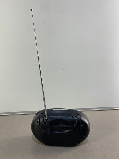 Vintage MAGNASONIC portable AM/FM Radio Model MCD300-4