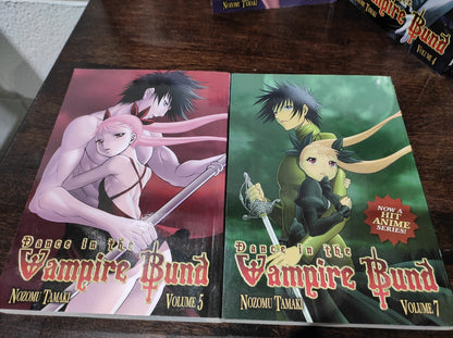 Dance In The Vampire Bund Manga Books Volumes 1, 2, 4, 5, 7