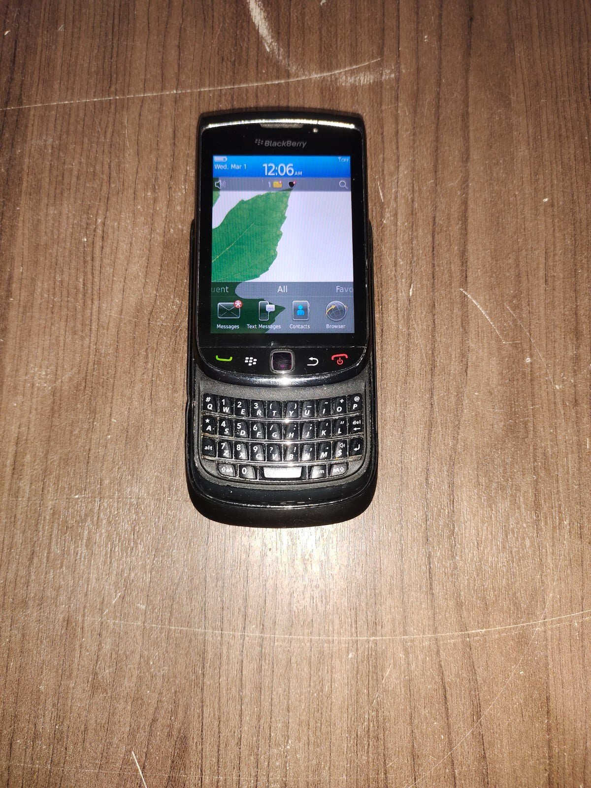 BlackBerry Torch 9800 Slider Smartphone Blac 4GB - With Power Cord