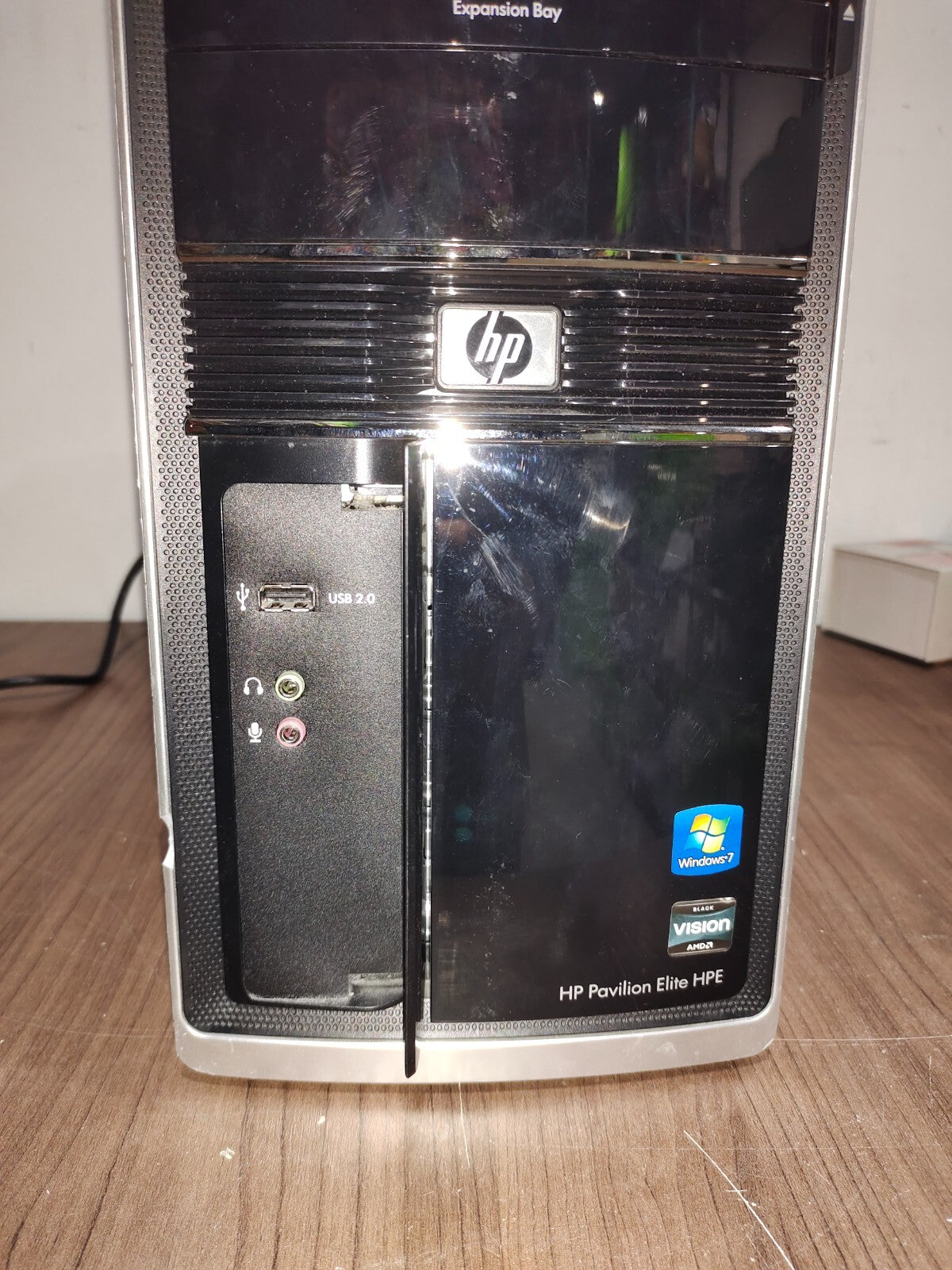 HP Pavilion HPE-541F AMD Phenom II X6 1045, 8GB, 1 TB HDD, Windows 10 Tower PC