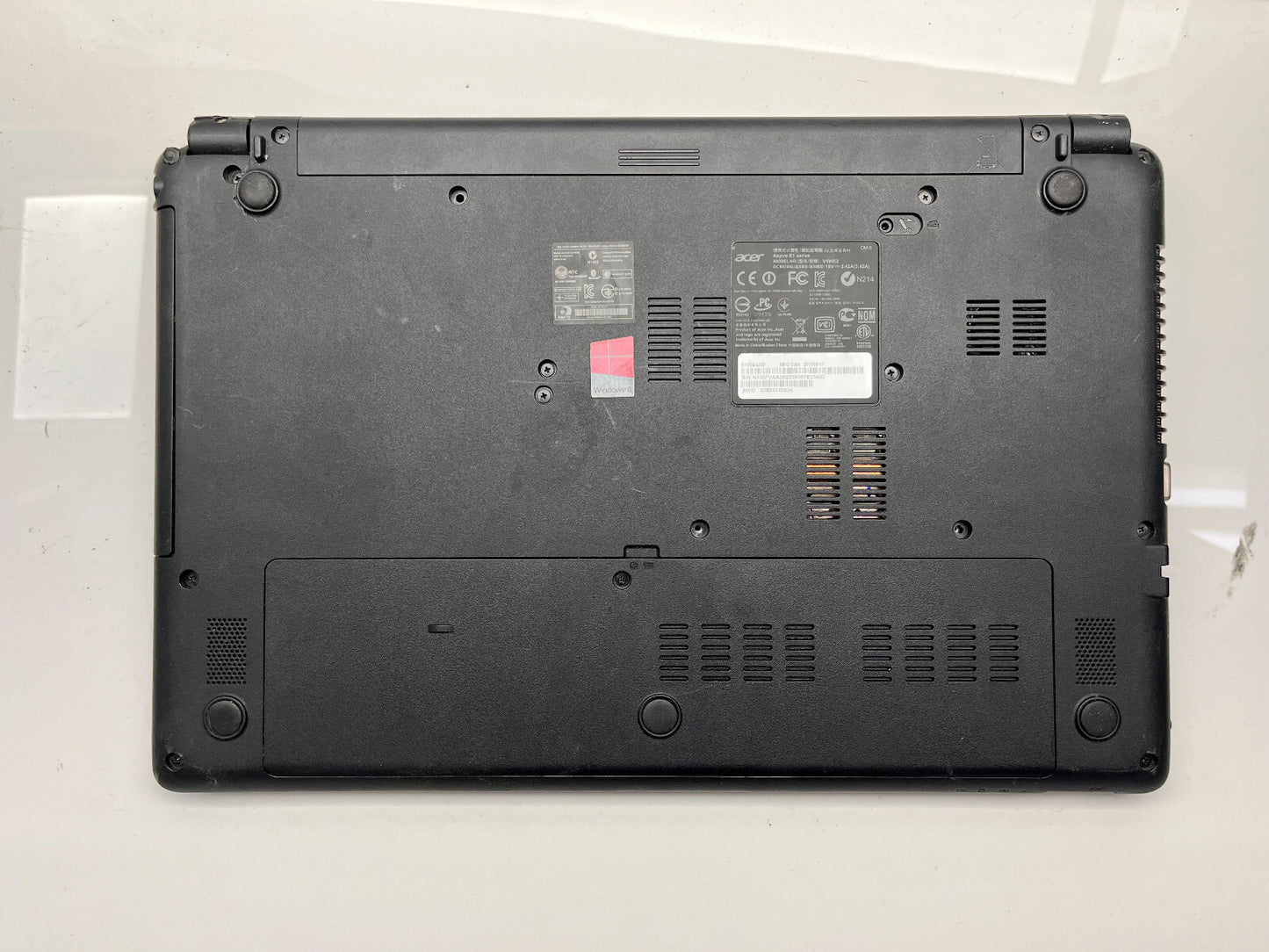 Acer Aspire E1-532-497 FOR PARTS
