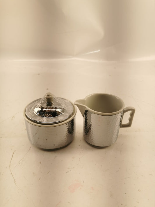 2 piece Art Decor Tea Service