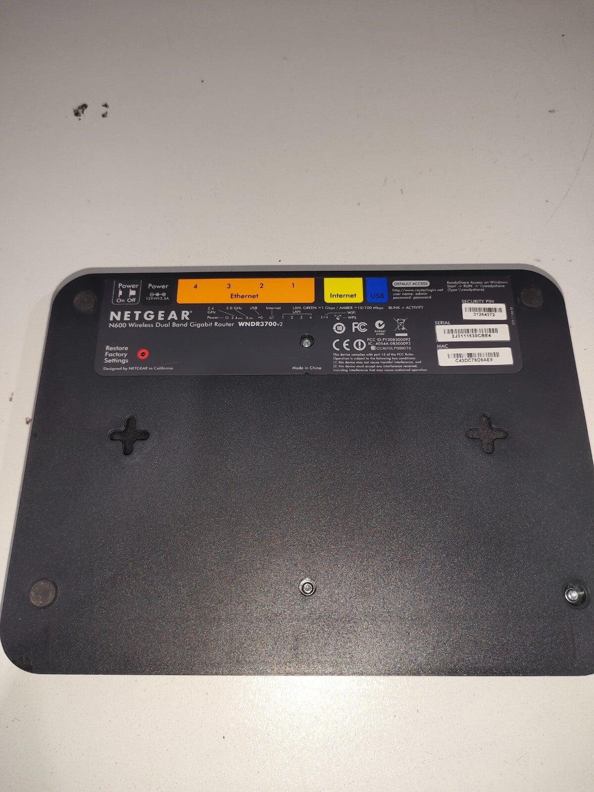 Netgear N600 Wireless Dual Band Router WNDR3400 802.11a/b/g/n WiFi