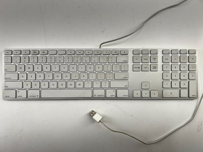 Apple A1243 - Wired Mac QWERTY - USB Keyboard w/ Numeric Keypad
