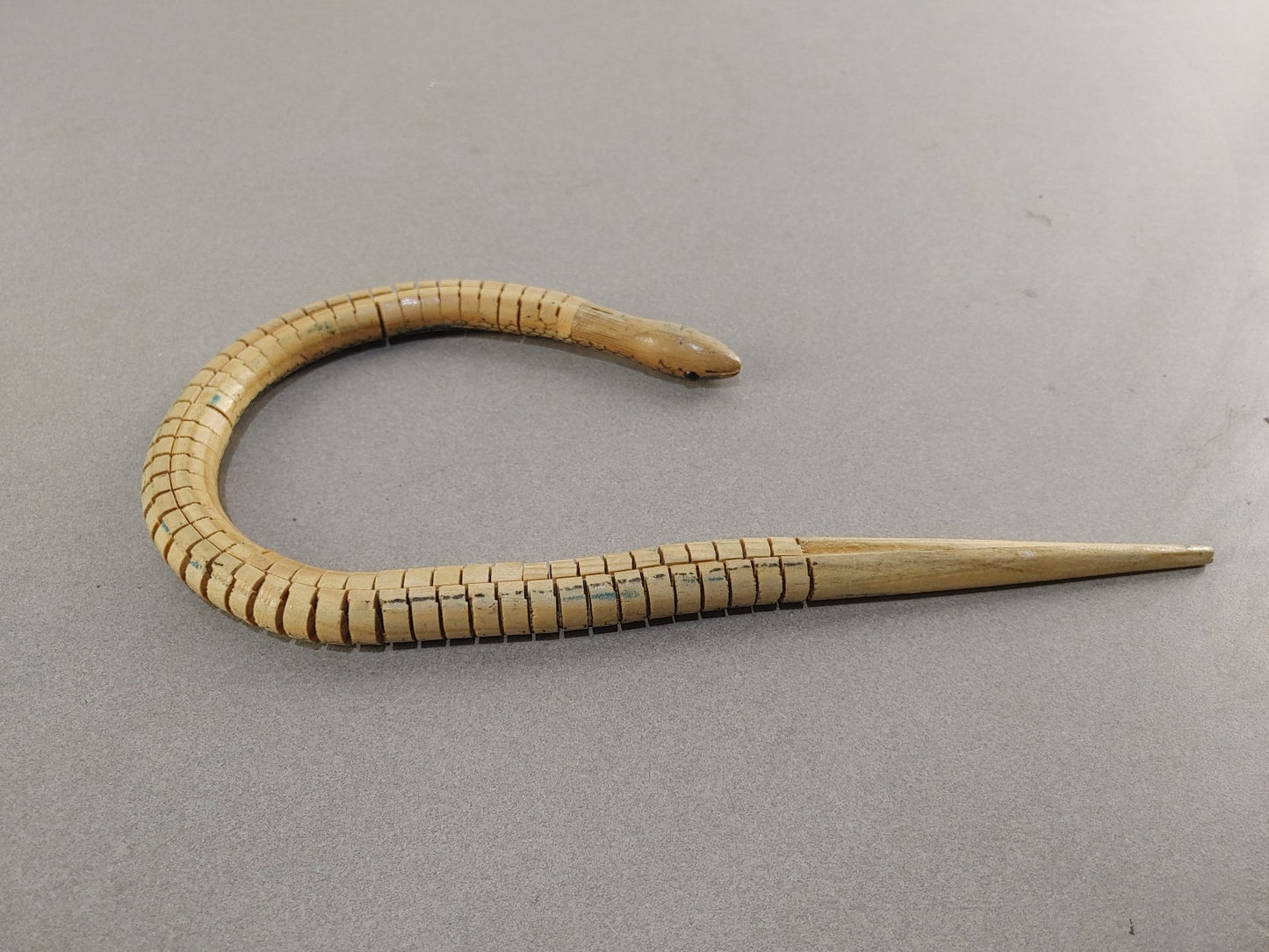 GOOD CONDITION VINTAGE Wooden Snake handmade carved flexible wiggleslither snake