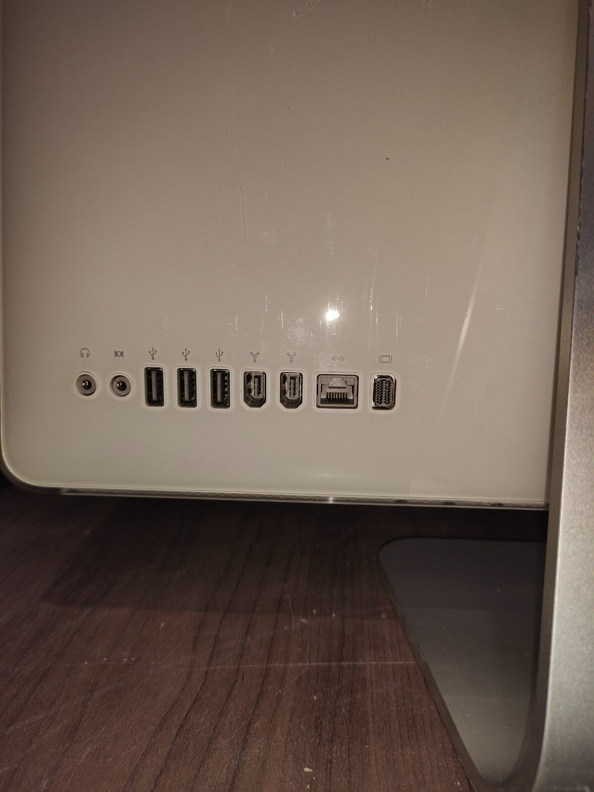 Apple iMac A1207 20" Desktop - MA589LL/A Intel Core 2 Duo