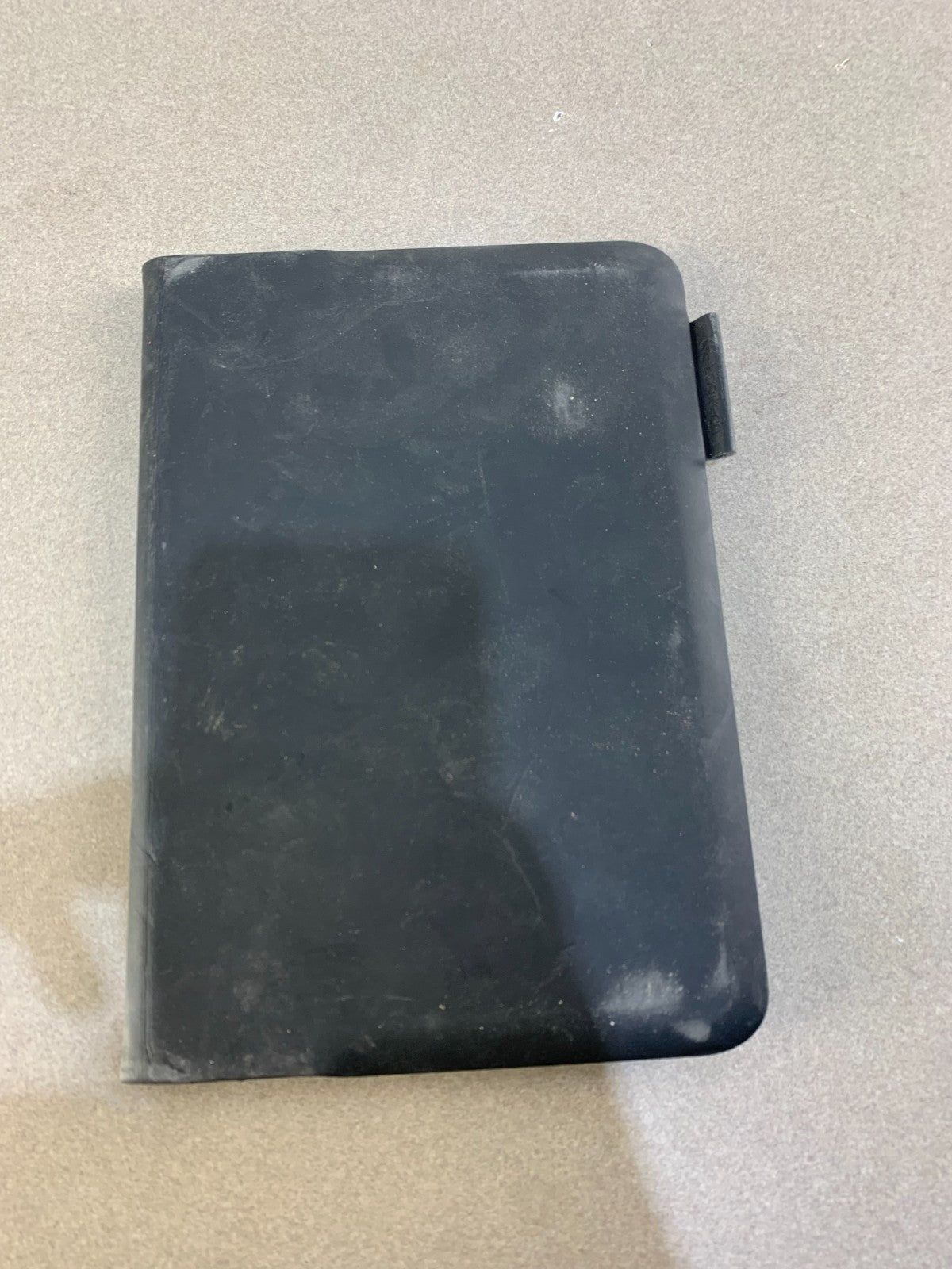 Logitech Y-R0044 Ultrathin Bluetooth Integrated Keyboard Folio ml for iPad Air