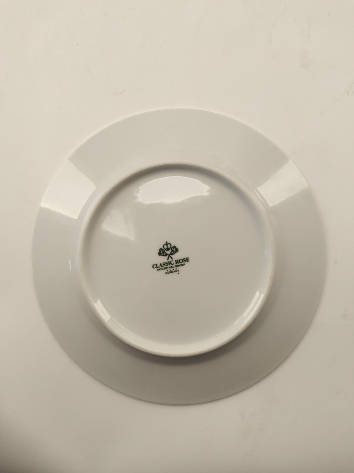 Set of 16 - Glass Plates in 3 Sizes