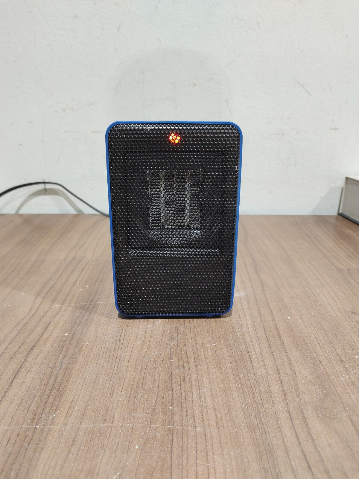 Comfort Zone Personal Ceramic Heater Mini Personal - CZ410BLCN