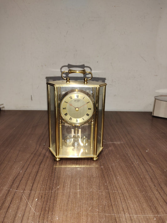 VINTAGE VERICHRON Quartz W 993 Table/Mantle Clock