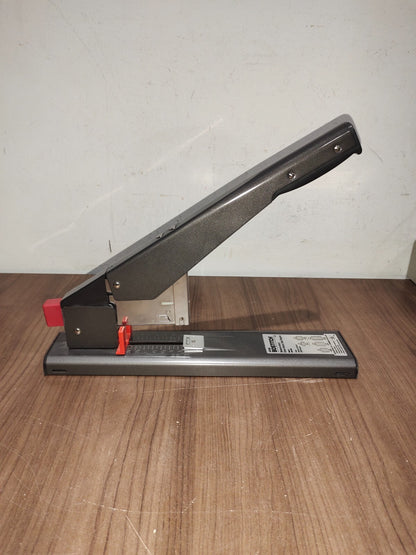 Stanley Bostitch Extra Heavy Duty High Capacity Stapler 2 to 215 Sheet 00540