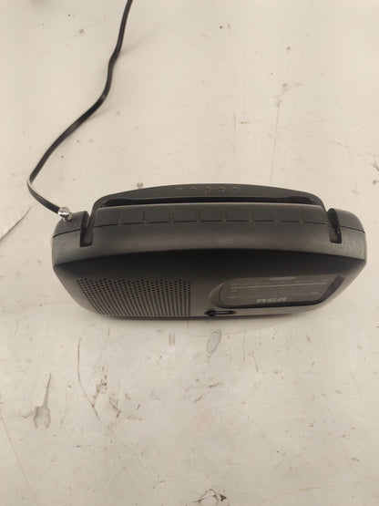 RCA RP7664A Portable 2 Band Radio Receiver