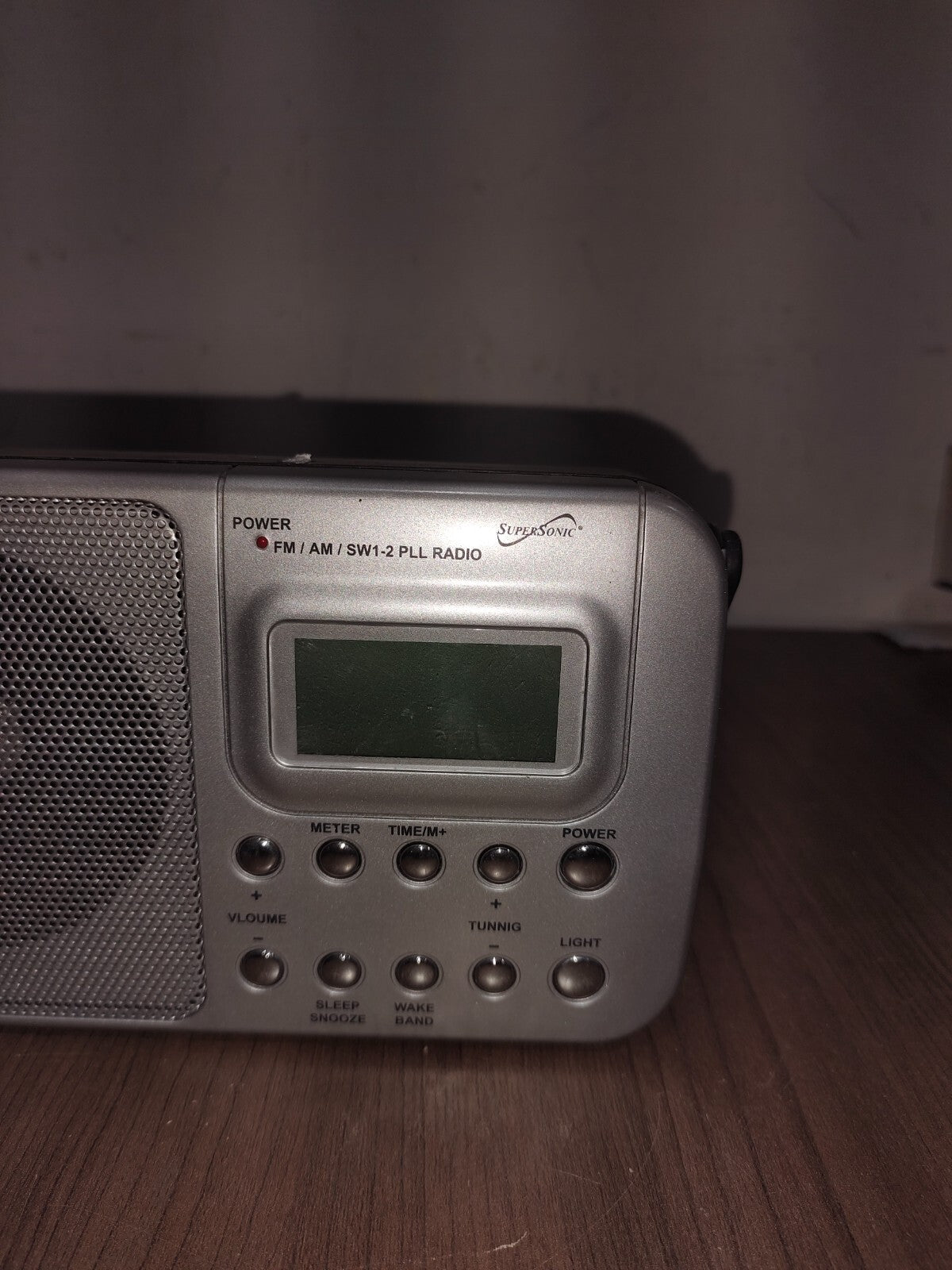 SuperSonic SC1091 4 Band AM/FM/SW1-2 PLL Radio