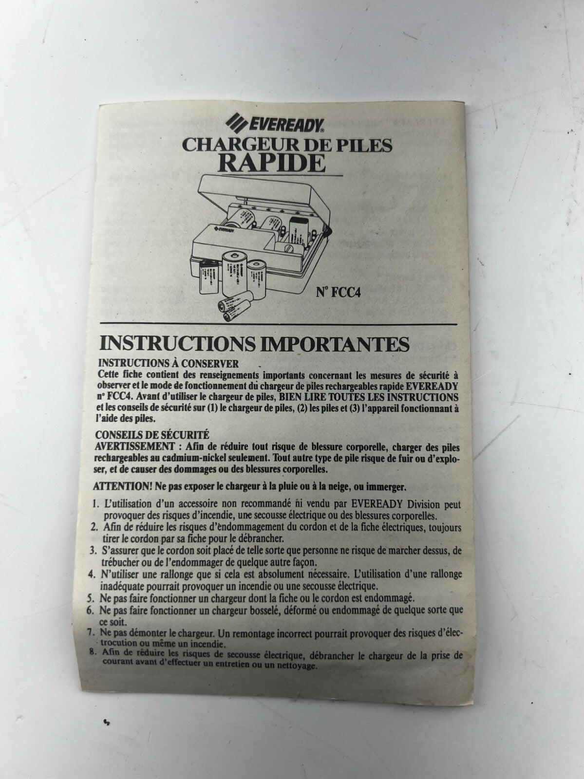 EVEREADY FCC4 Rechargeable Nickel-Cadmium Battery Charger