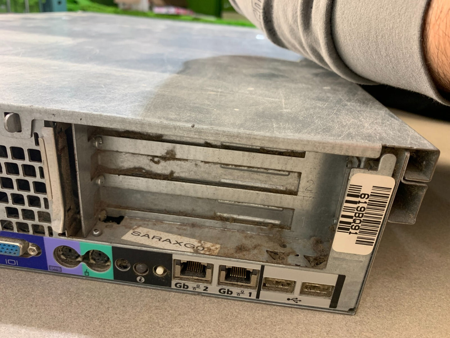 Dell PowerEdge 2850 Rack-Mount Server