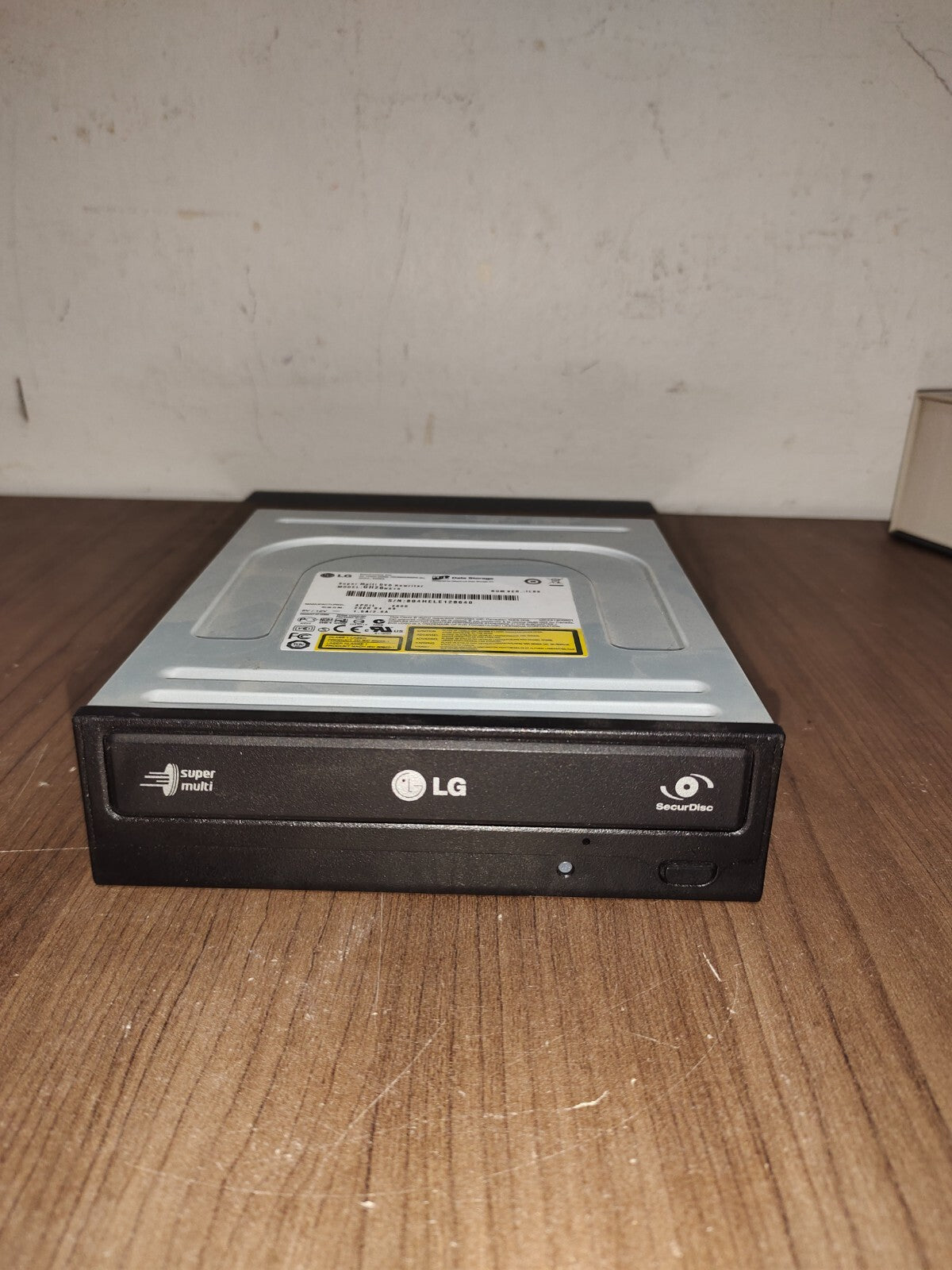 LG GH20NS15 Black SATA DVD-RW Disk Drive