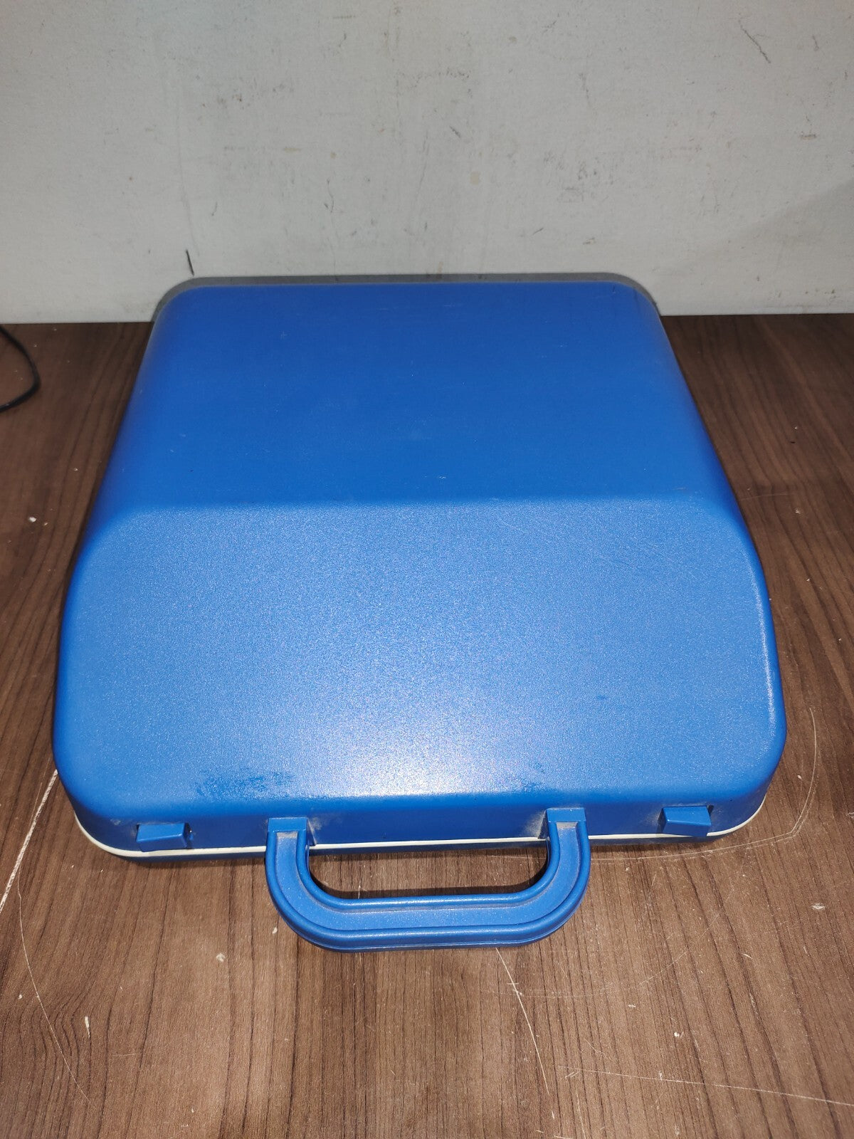 Portable Underwood 378 Manual Typewriter With Blue Travel Case