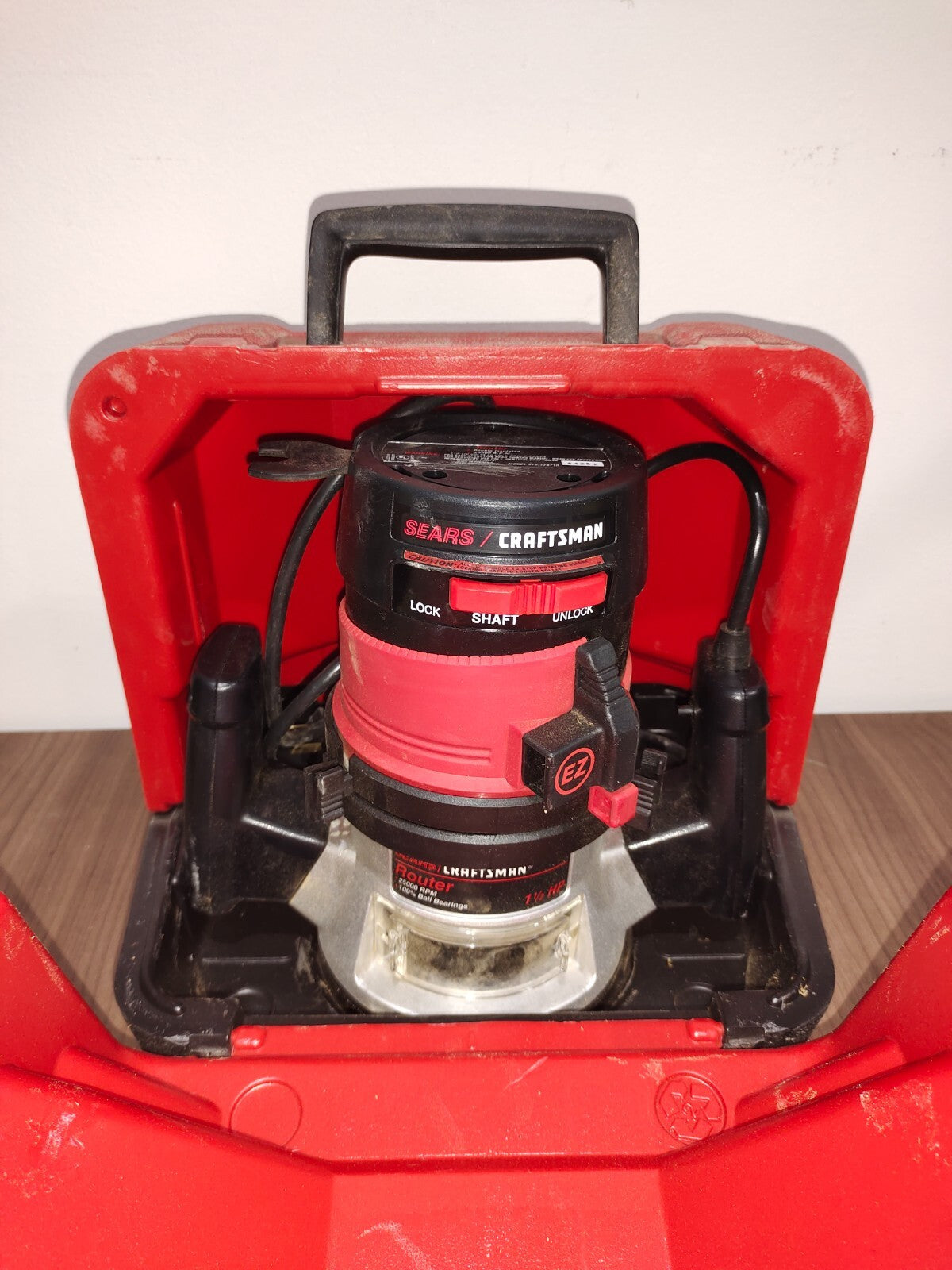 Sears Craftsman 1-1/2 HP Ez Router Model 315.174710 25000 rpm  W/Case