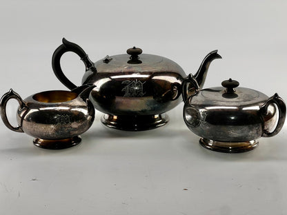 Vintage Wm A Rogers Silver Plate Tea Pot Set - 3pcs