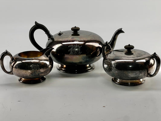 Vintage Wm A Rogers Silver Plate Tea Pot Set - 3pcs