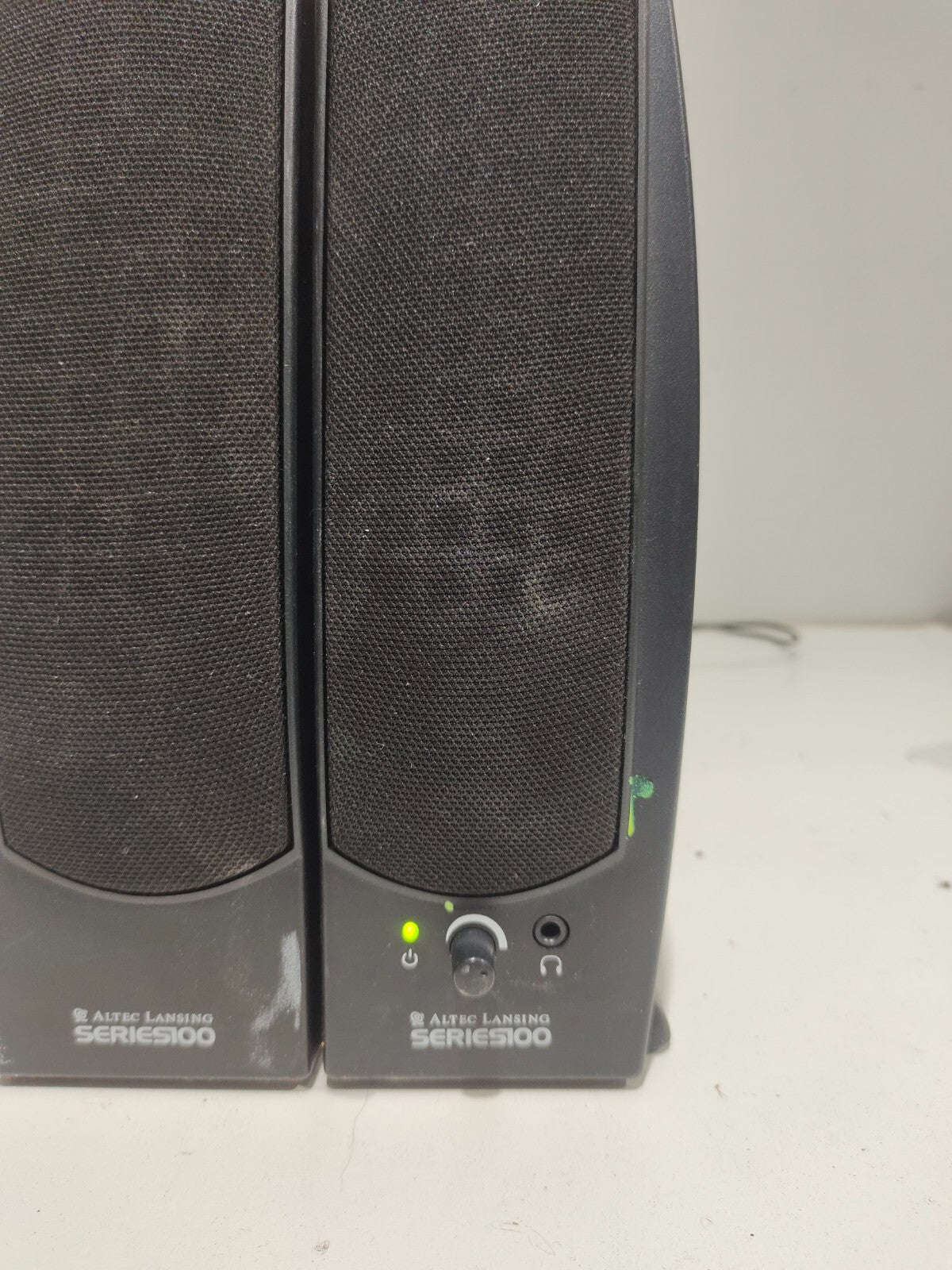 Altec Lansing Series100 Model-120 speakers with adapter