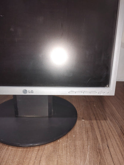 LG Flatron L1751S Monitor
