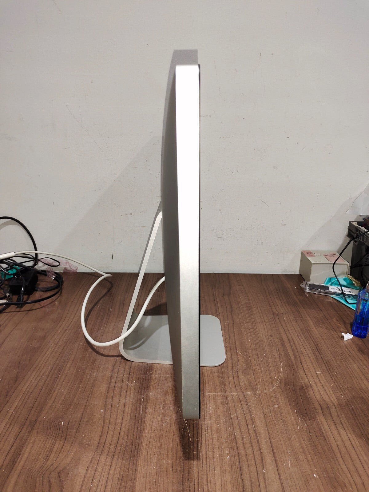 Apple Thunderbolt Display - A1407 - 27" Widescreen LCD Monitor - For Parts