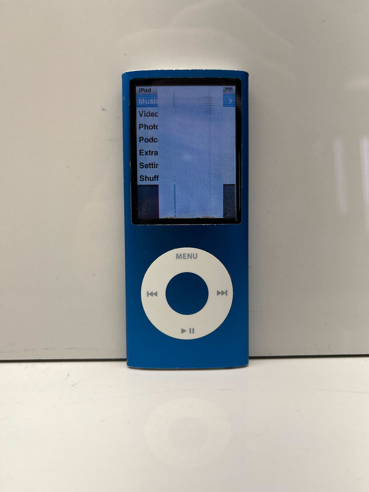 Apple iPod Nano 4th Generation 8GB A1285 BAD SCREEN