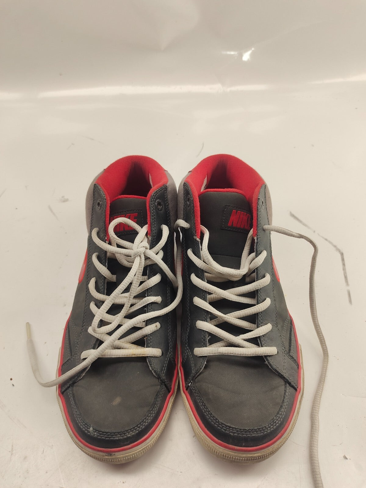 Nike NYX Mrtyr Mid Newsprint Comet Red Men's Size 9.5 US  Grey