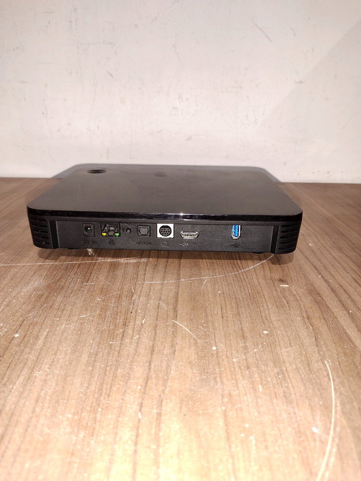 ARRIS WIRELESS IPTV RECEIVER - Model - VIP-5602W - 4K ULTRA HD
