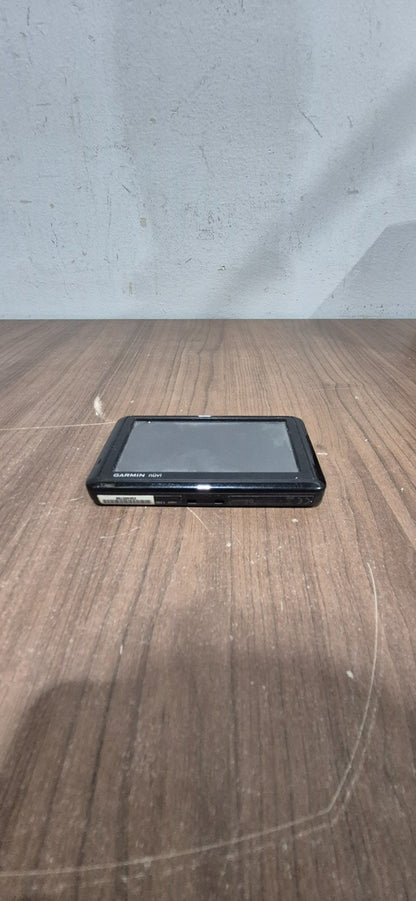 Garmin Nuvi 1390 LMT GPS Navigator Free Lifetime Maps & Traffic  4.3 Inch Screen