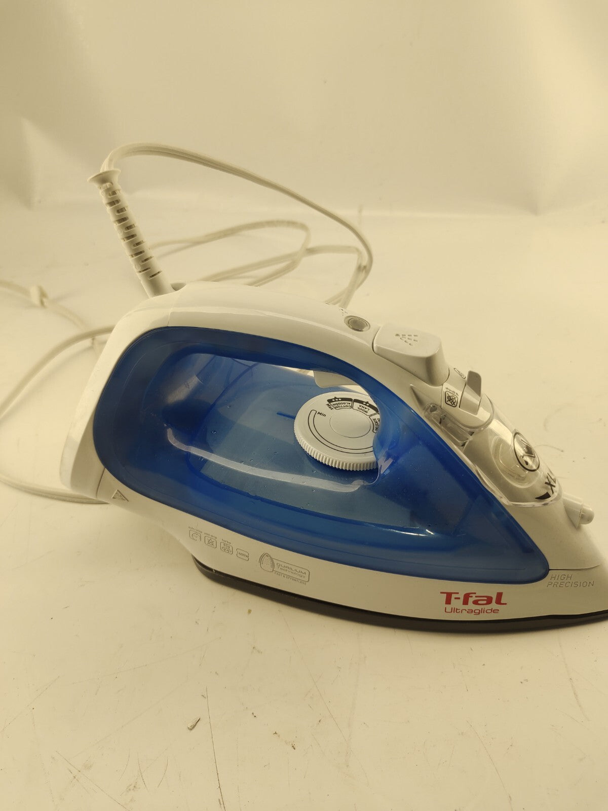 TFAL 1600W Ultraglide "STEAM IRON" Easy Cord - Blue