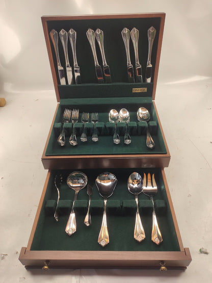 Oneida Stainless 18/10 Flatware 39 Piece Set Cutlery