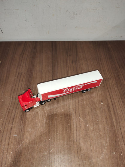 Coca Cola Holiday Semi Truck and Trailer 2006 Die Cast