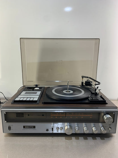 1981 ZENITH IS-4031 Integrated Stereo System TURNTABLE w/CASSETTE- Vintage!