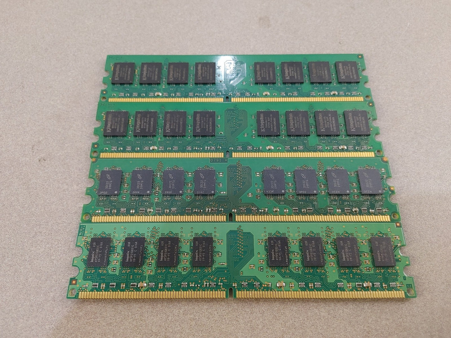 GREAT CONDITION 10GB DDR2 5300 4 DIMMs PACK