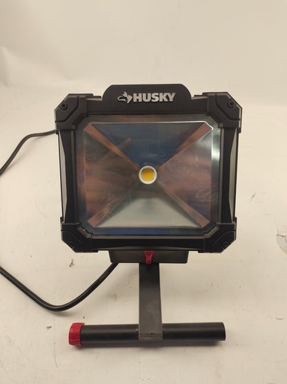 Husky 2000lm LED Portable Work Light