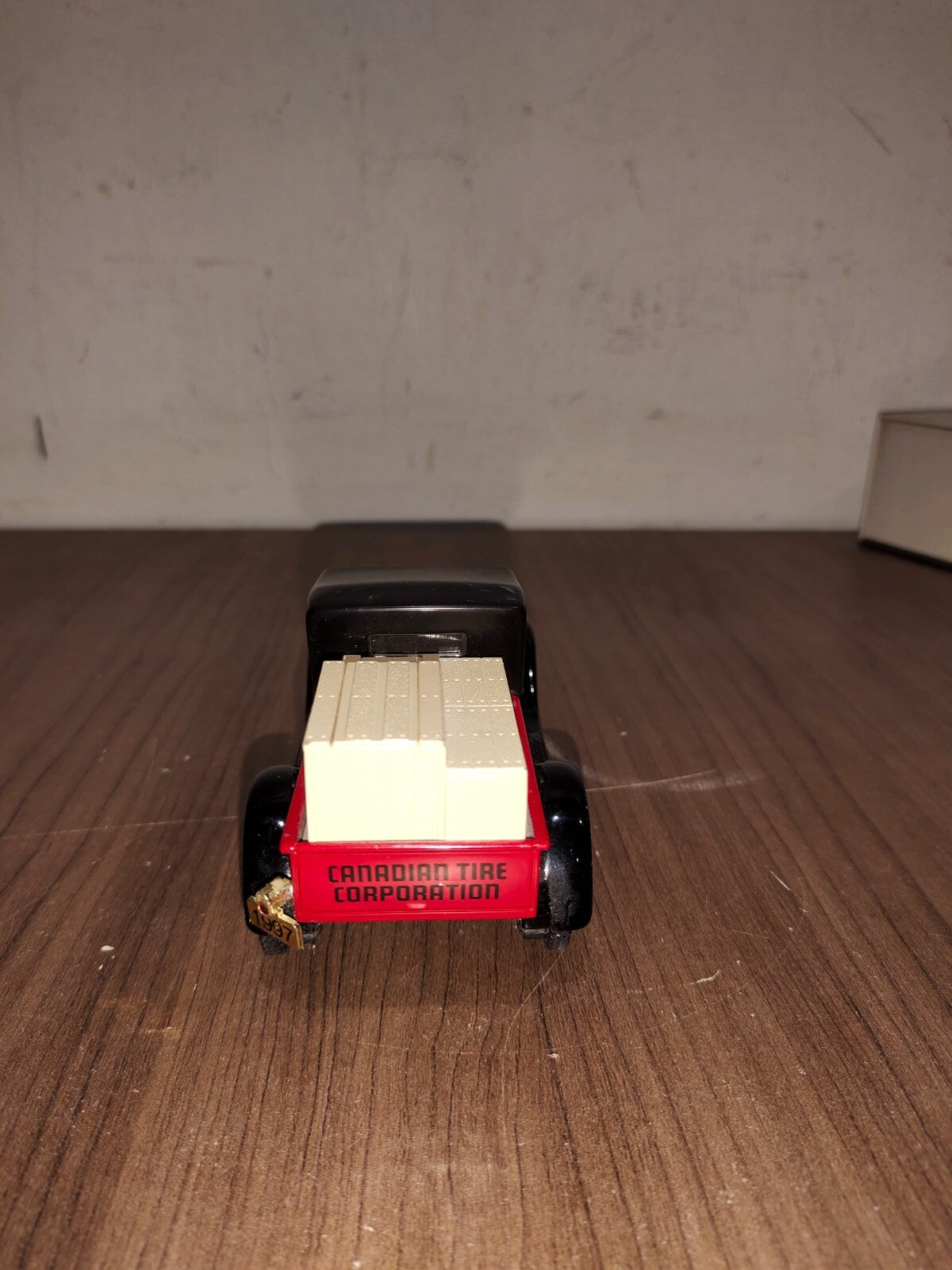 Canadian Tire 1922 Studebaker Big-Six Pick-Up Limited Edition Bank Diecast