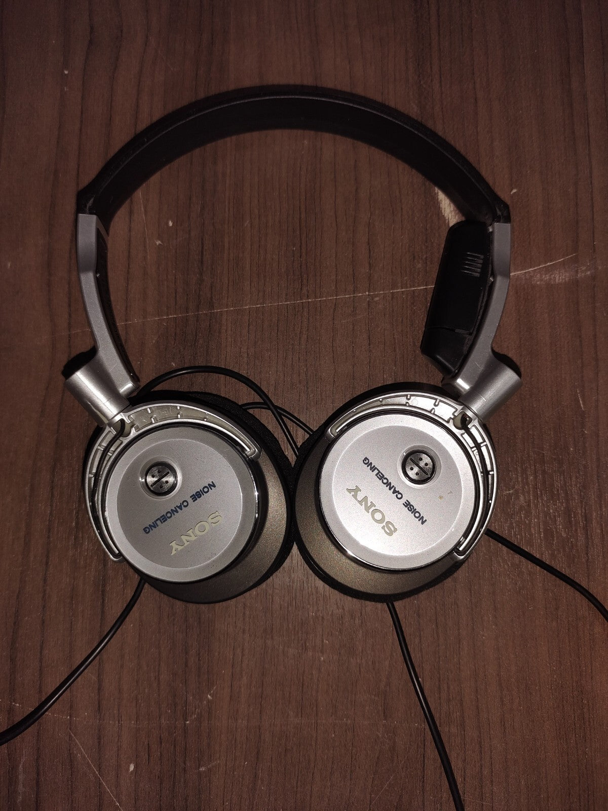 Sony MDR-NC6 Noise Cancelling Headphones Over-Ear Silver & Black
