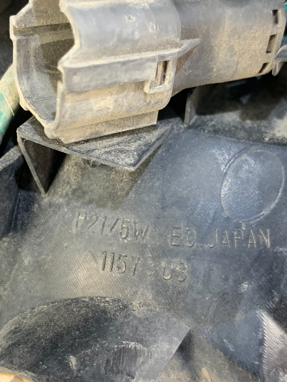 ISUZU NPR NQR W SERIES 2006-2007 LEFT DRIVER TURN SIGNAL LIGHT LAMP CORNER