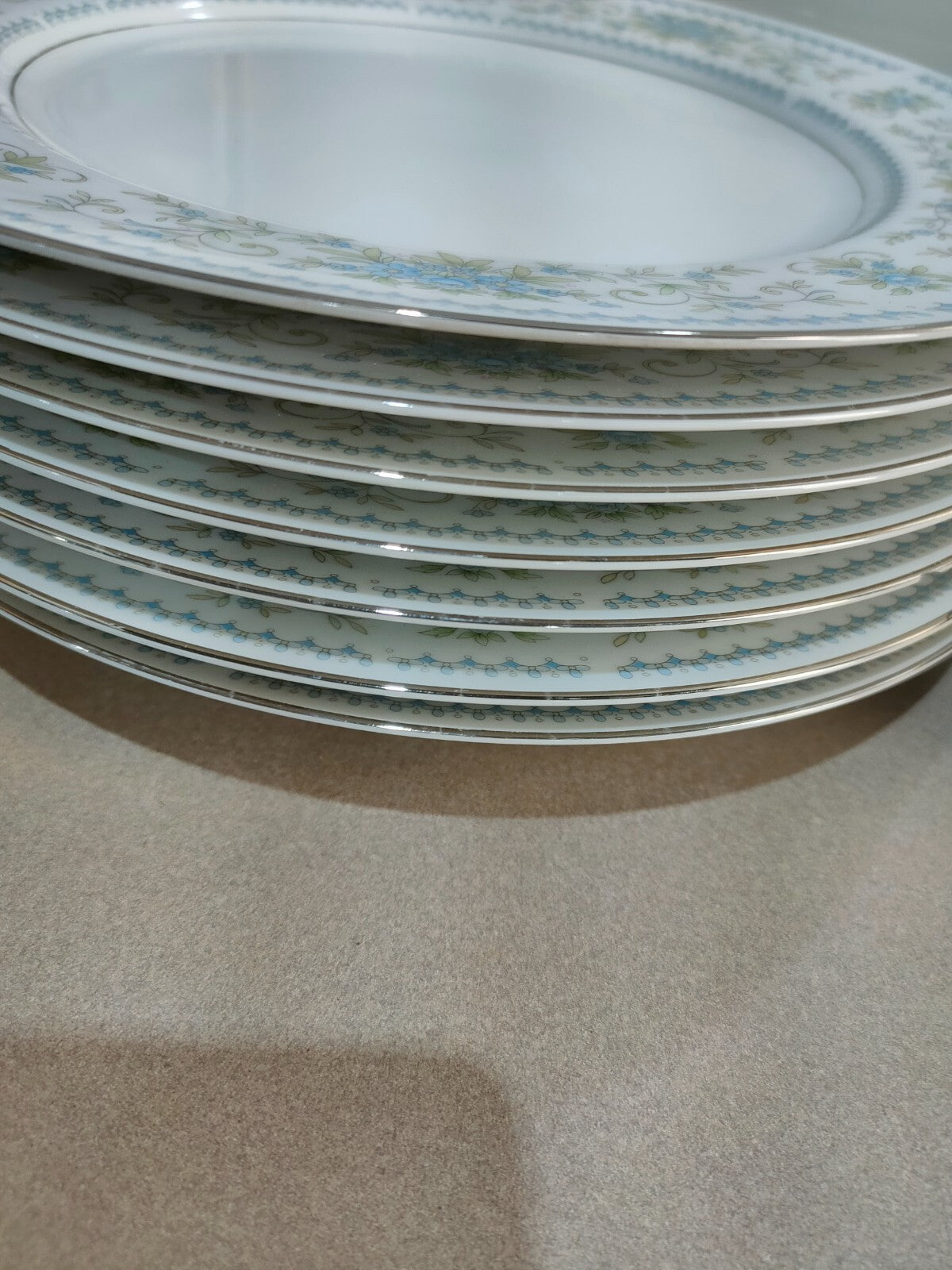 Fine china casino dinner set japan