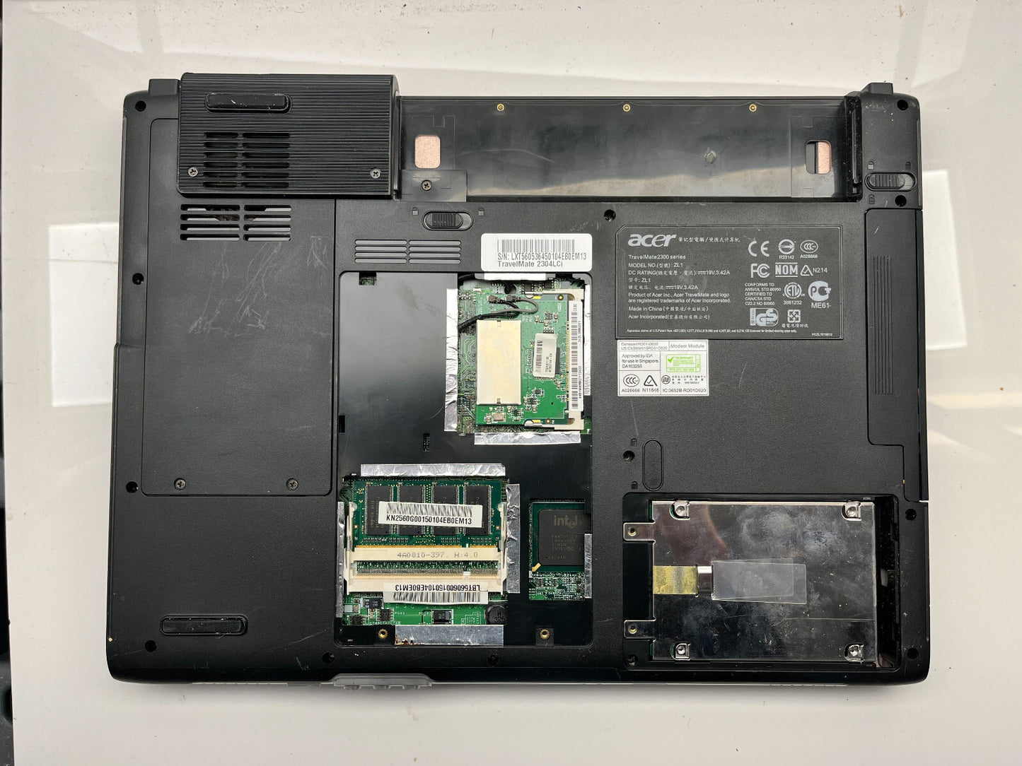 Acer TravelMate 2304LCi 2300 Series FOR PARTS
