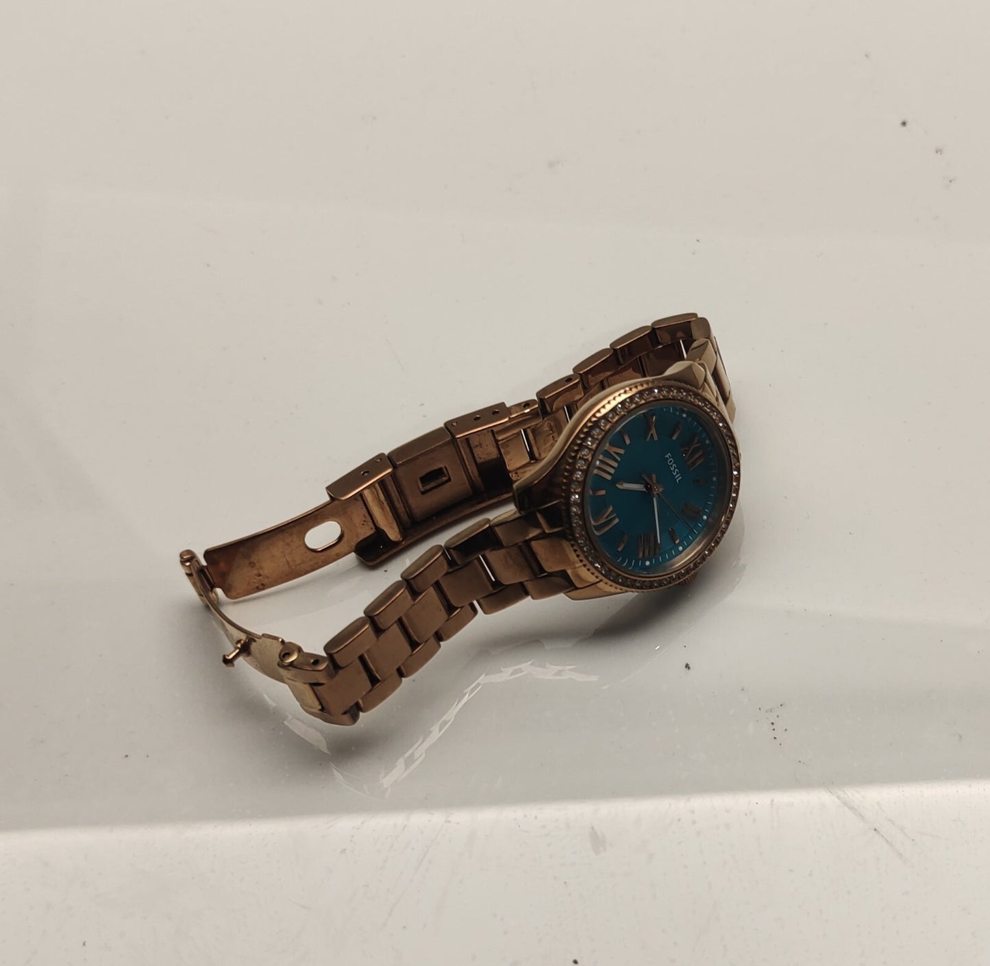 Ladies Gold Fossil Wrist Watch