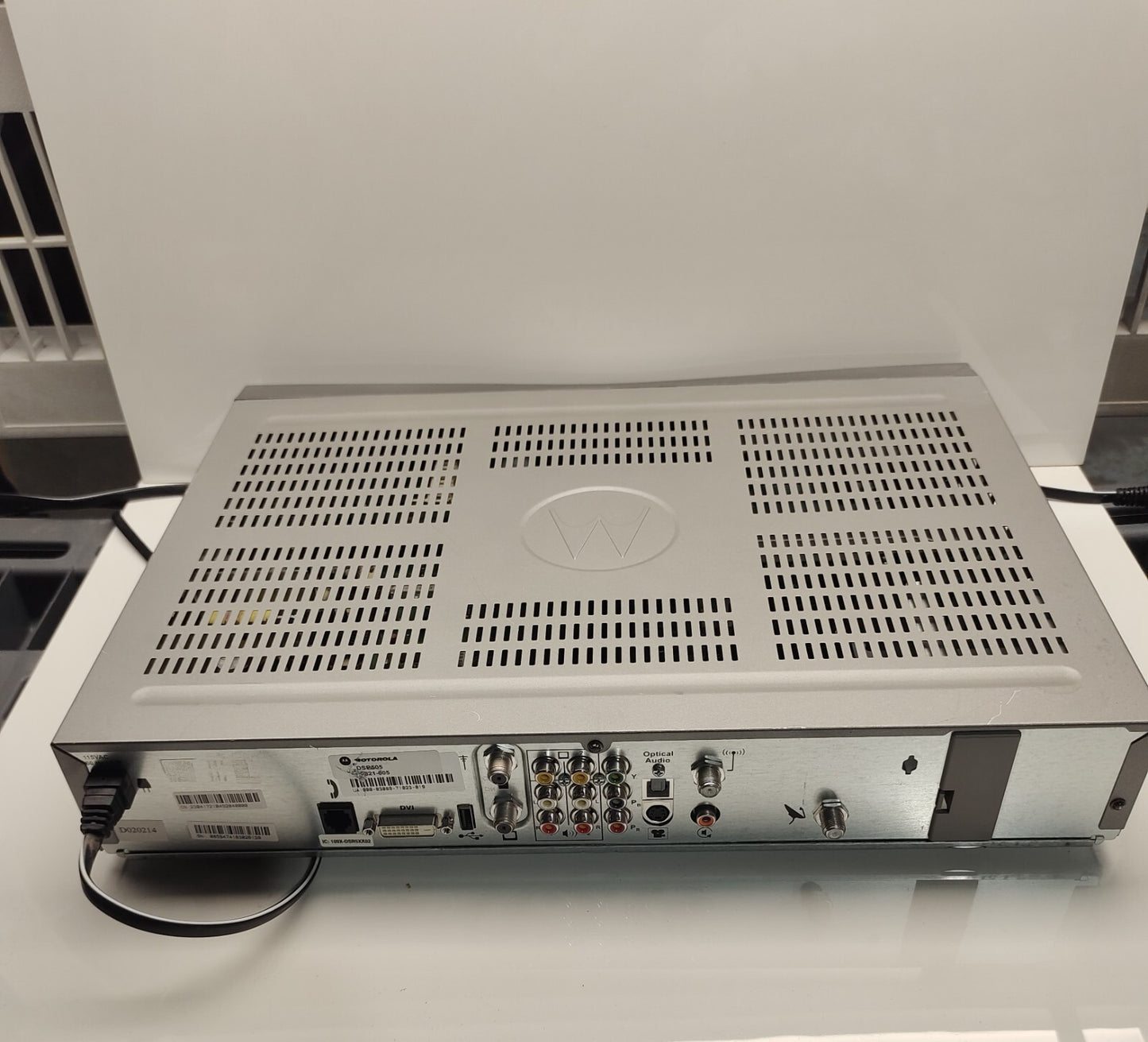 Voombox Motorola DSR550 OTA HDTV Digital to Analog Receiver Converter