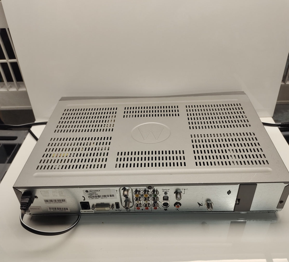 Voombox Motorola DSR550 OTA HDTV Digital to Analog Receiver Converter