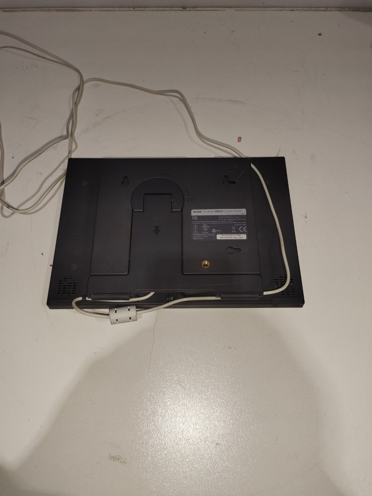 Kodak EasyShare M820 8" Digital Picture Frame
